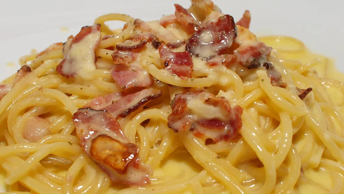 Paste Carbonara. Cele mai bune şi uşoare reţete de spaghete carbonara