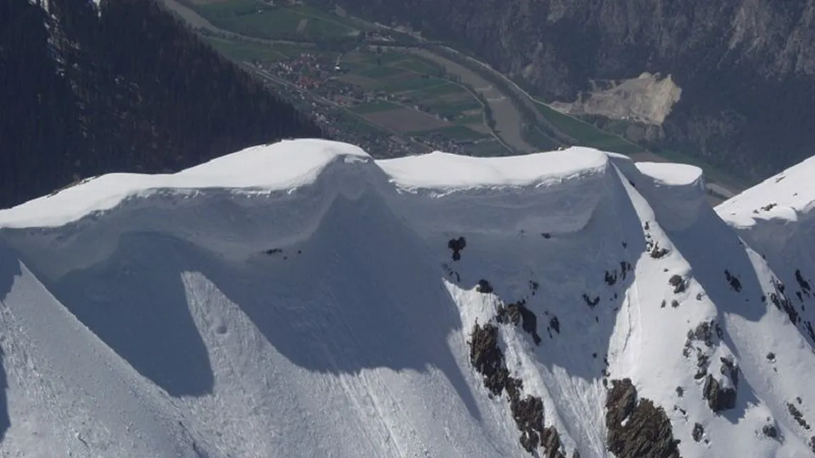 Risc mare de avalanşă în Munţii Bucegi şi Făgăraş