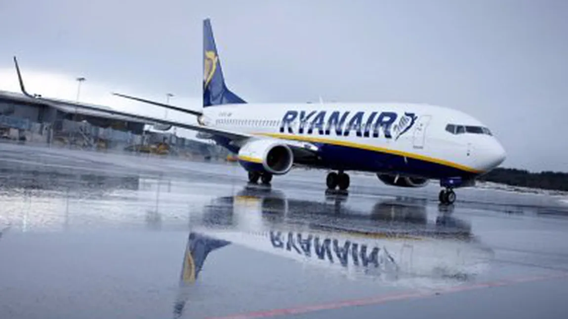 Aveţi programate călătorii cu avionul în această lună? Cea mai mare companie aeriană low-cost din Europa intră în GREVĂ