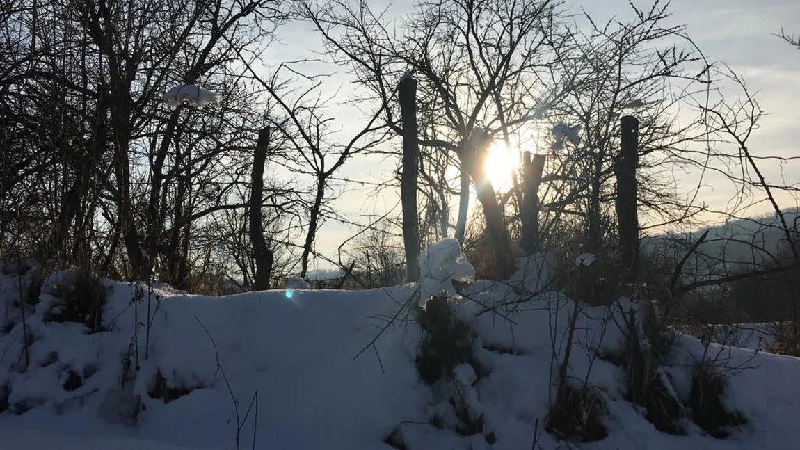 PROGNOZA METEO pentru URMĂTOARELE ZILE. Vremea se va menţine închisă, temperaturi scăzute. Nu scăpăm de ninsori
