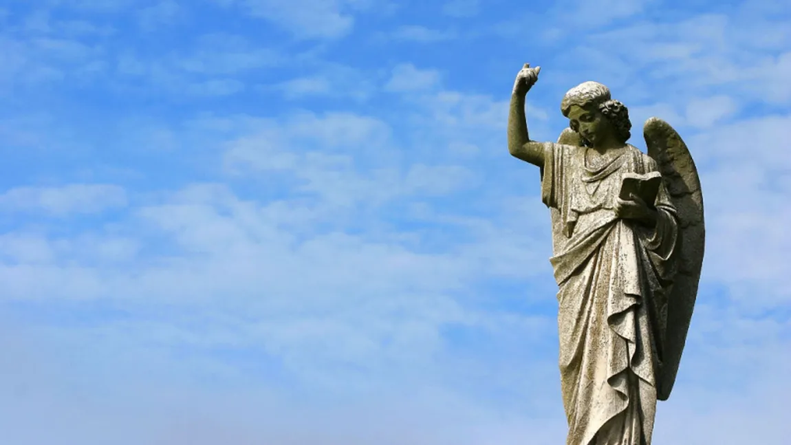 Îngeri păzitori. Semne că sunt cu tine. Cea mai puternică rugăciune către îngerul păzitor