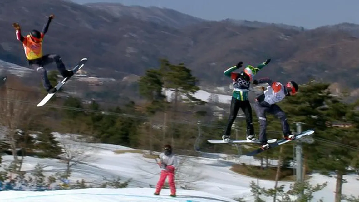 Accident înfiorător la Olimpiadă. Un austriac şi-a rupt gâtul în proba de snowboardcross VIDEO