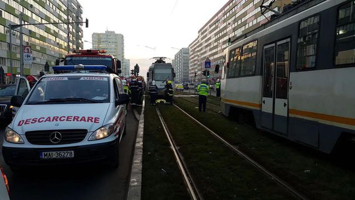 O femeie a murit lovită de tramvai pe Şoseaua Pantelimon din Bucureşti. Circulaţia pe linia 55, blocată