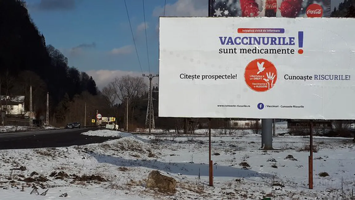 Panouri anti-vaccinare au fost amplasate pe DN 1, între Predeal şi Buşteni: 