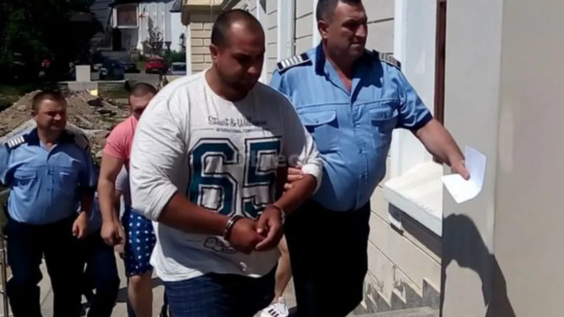 Bărbatul care a atacat cu sabia un poliţist de la trupele speciale, în Rădăuţi, a fost trimis în judecată