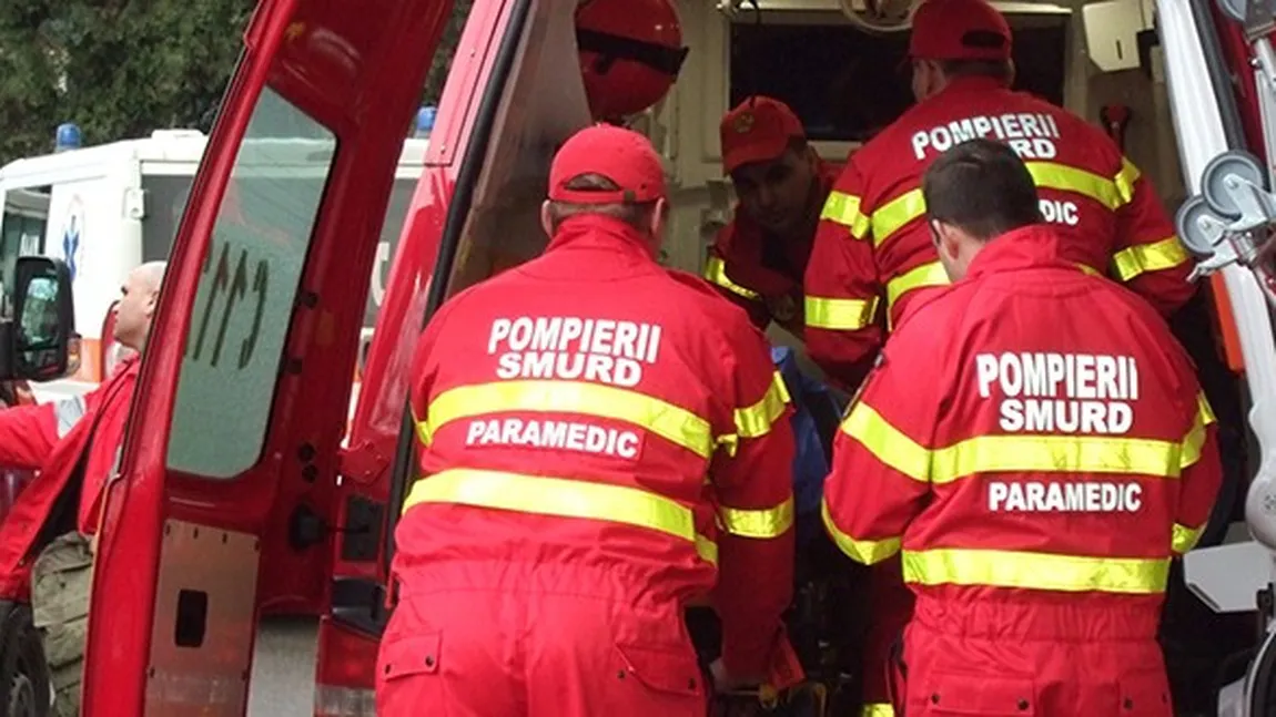 Femeie înjunghiată de iubit în tramvai