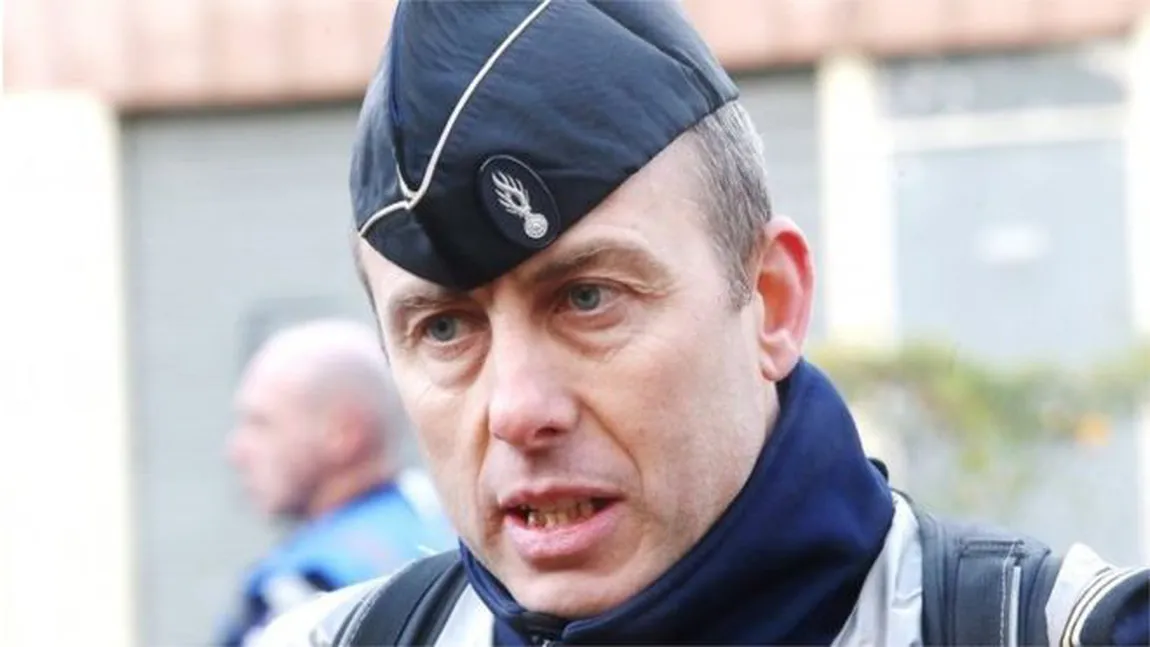 Jandarmul care s-a oferit la schimb cu ostaticii în atacul terorist din Franţa a murit