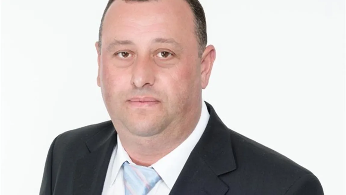 Primarul comunei Floreşti, condamnat la închisoare cu suspendare pentru conflict de interese