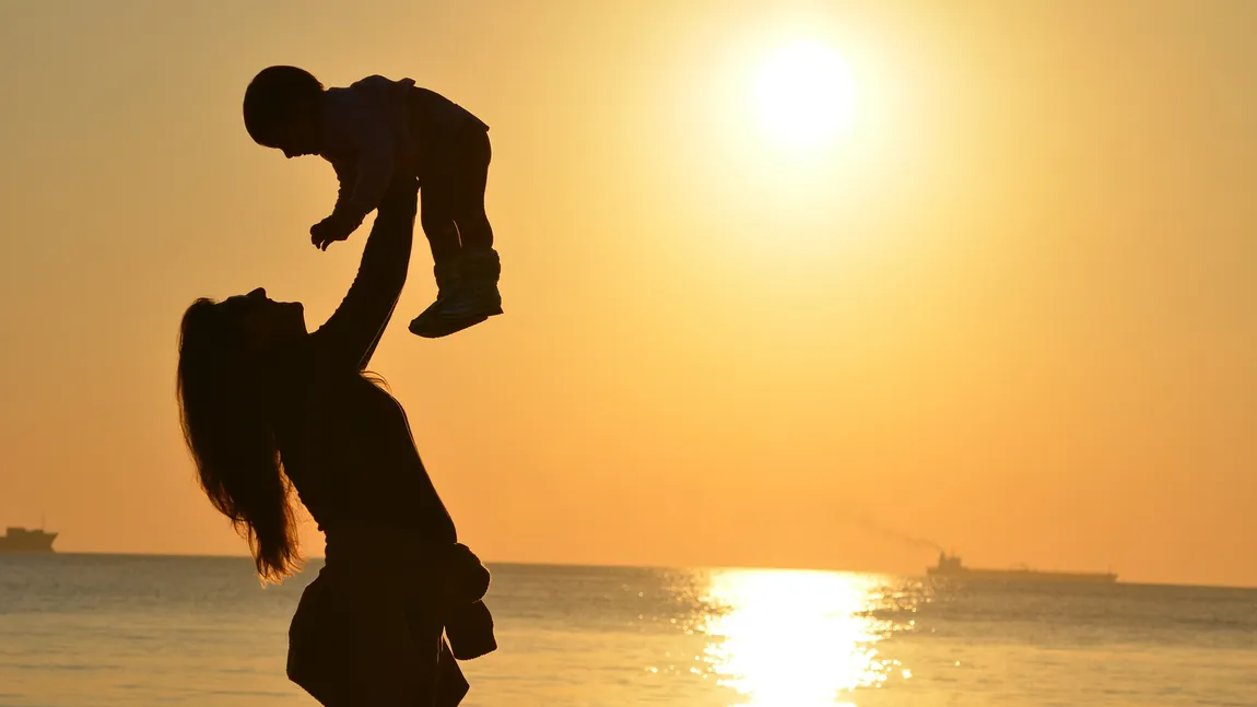 15 întrebari despre mama şi cele mai emoţionante răspunsuri ale copiilor