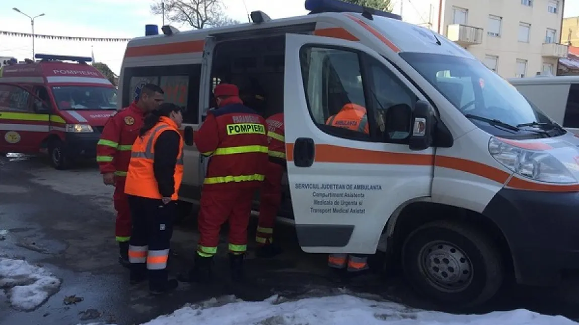 Bărbat mort pe holurile primăriei