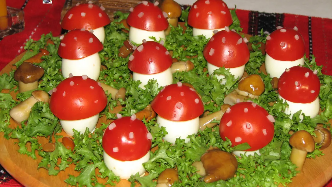 Ouă umplute cu ciuperci - reţetă pentru Zilele Dochiei