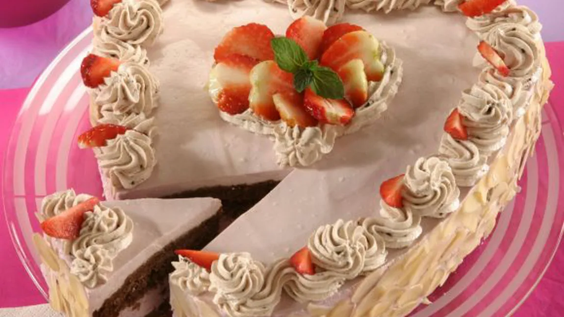 Tort de biscuiţi fără coacere