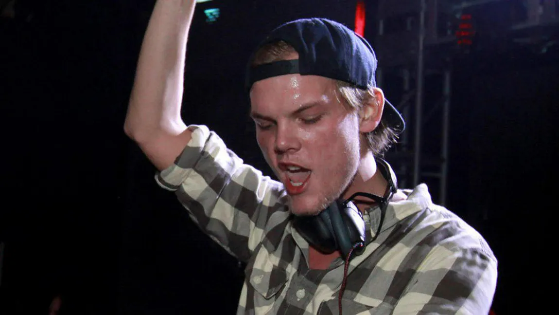 Primul mesaj al familiei lui Avicii, după moartea DJ-ului. Ce au transmis părinţii şi fraţii săi