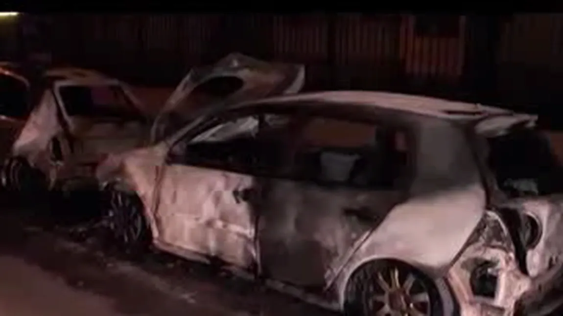 POLIŢIA, ÎN ALERTĂ. 8 autoturisme au fost incendiate de o mână criminală în Capitală. Un suspect a fost reţinut VIDEO
