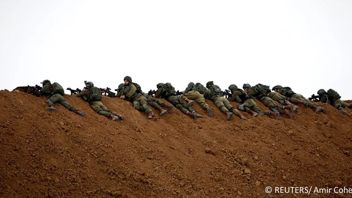 VIDEO ŞOCANT. Un sniper israelian împuşcă un palestinian, în Gaza. Armata confirmă autenticitatea înregistrării