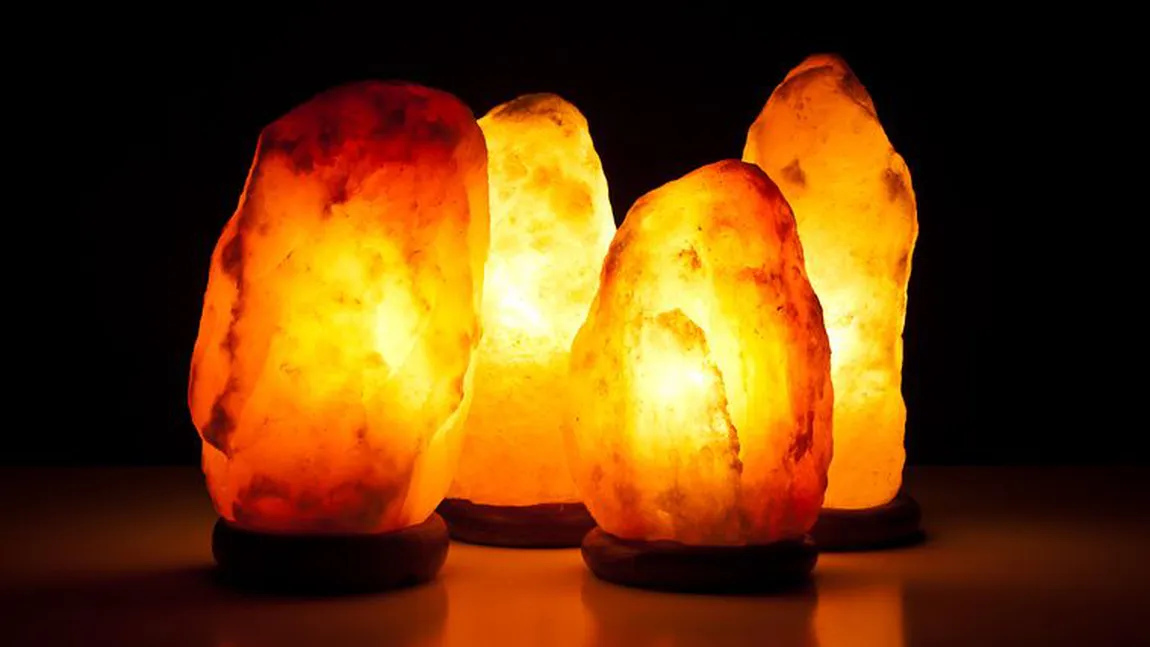 Lampa de sare din Himalaya. Beneficii ale lămpii de sare