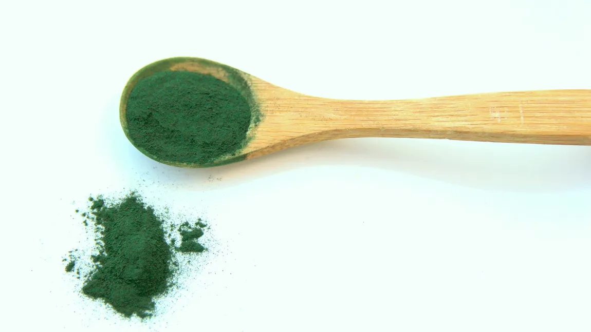 Cura cu spirulină, indicată în hepatită şi anemie