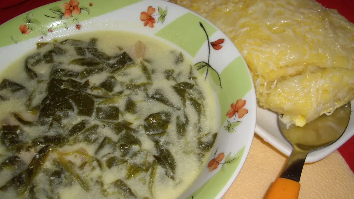 Supă de spanac cu ştrudel cu legume