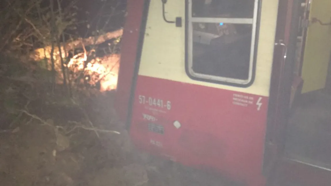Tren de călători, deraiat în Caraş-Severin. Traficul feroviar în zonă, reluat după mai multe ore
