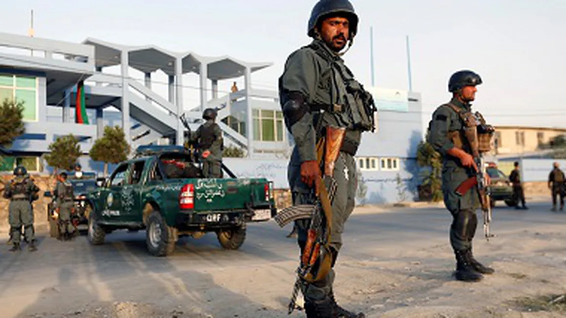 Triplă explozie pe un stadion, la Jalalabad. Sunt cel puţin 8 morţi şi 45 de răniţi