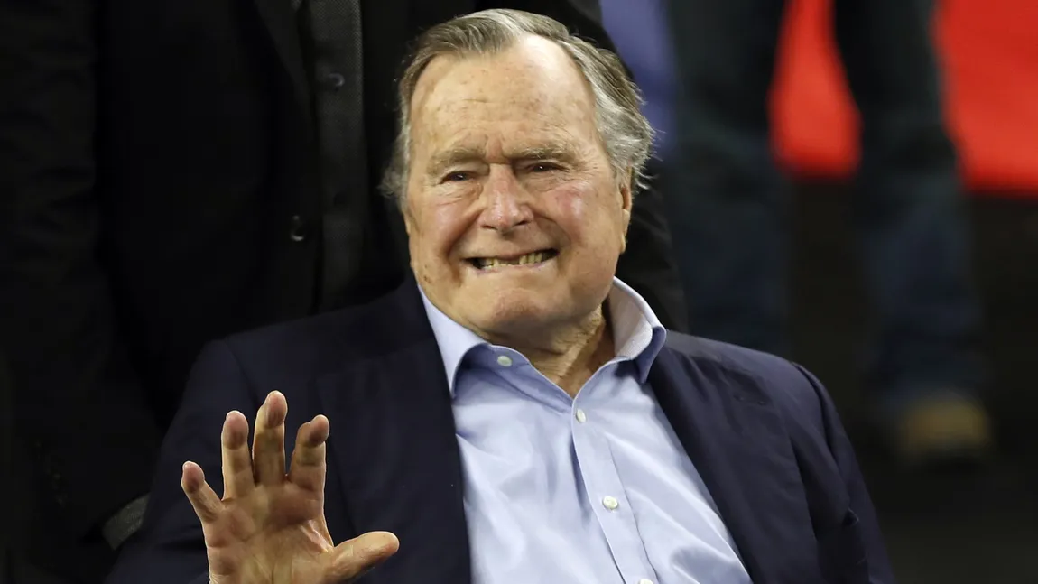 Fostul preşedinte american George H.W. Bush se întoarce acasă după aproape două săptămâni de spitalizare