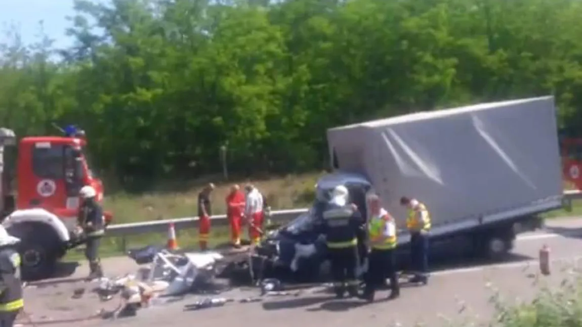 Un nou accident cu maşini înmatriculate în România pe o autostradă din Ungaria. MAE: Un român a murit pe loc