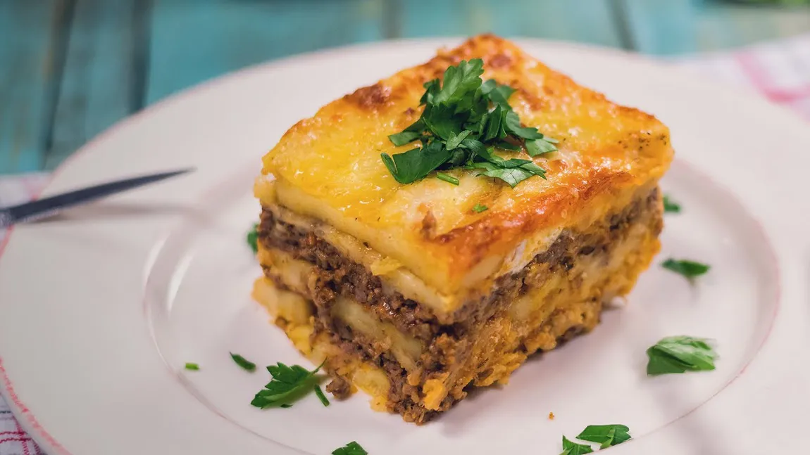 REŢETA ZILEI: Musaca de cartofi cu carne