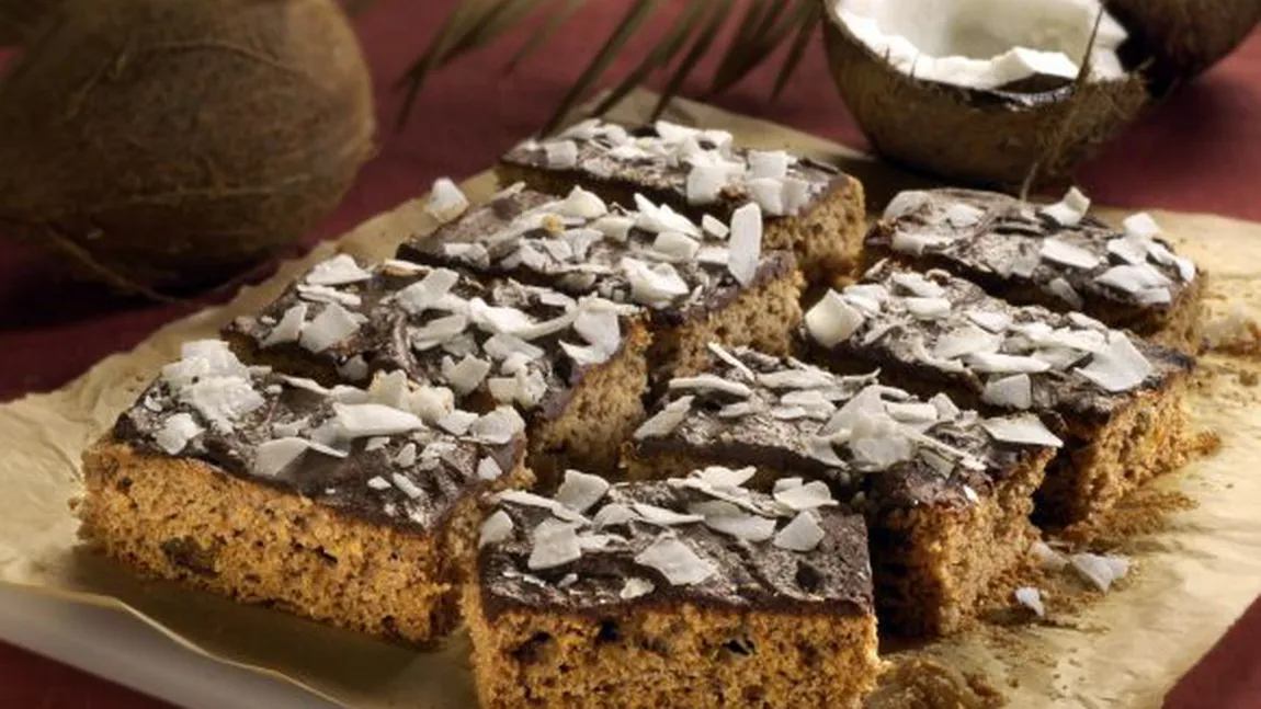 DESERTUL ZILEI: Prăjitură cu cacao şi cocos