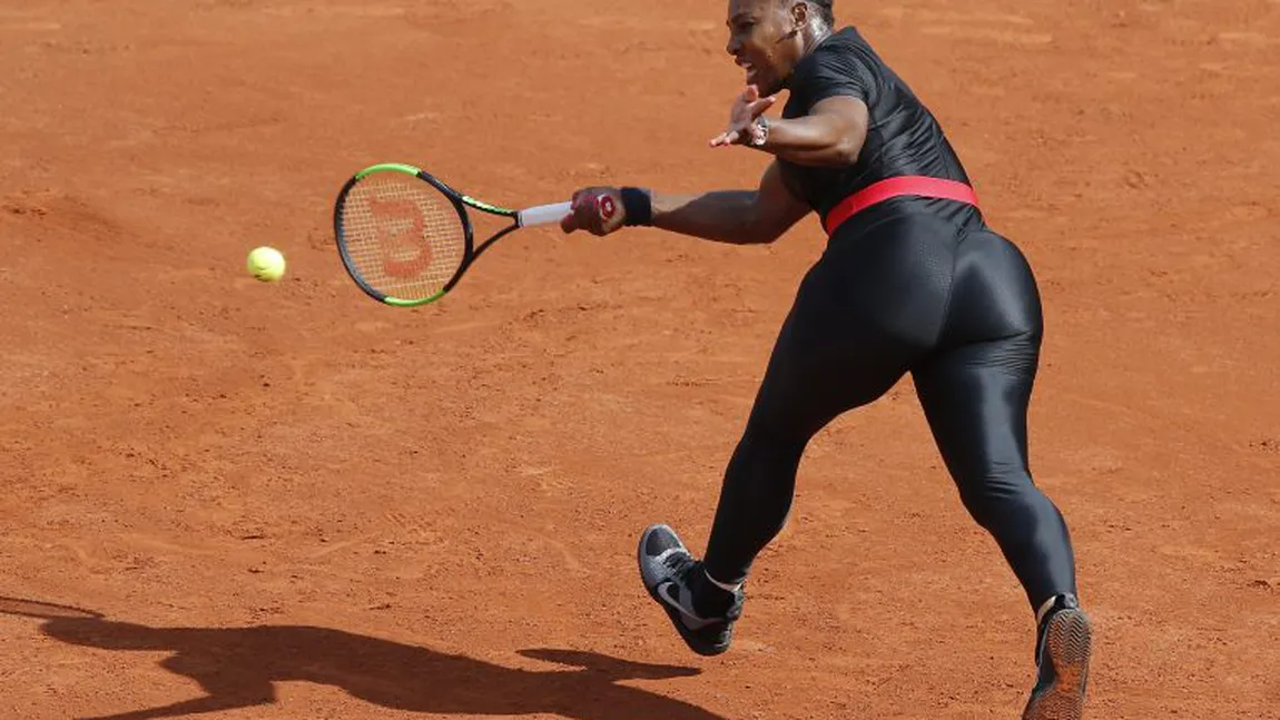 Serena Williams, TRANSFORMARE-ŞOC. Sportiva s-a pozat în baie, în colanţi şi sutien: nu o mai recunoşti! FOTO