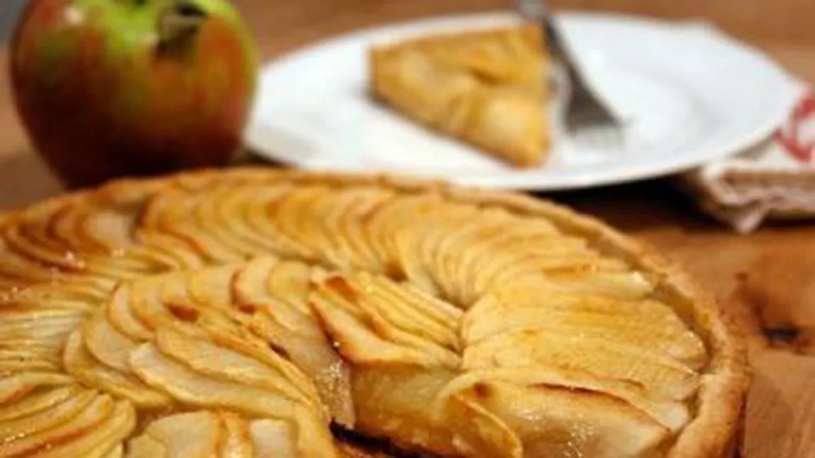DESERTUL ZILEI: Tarta cu mere