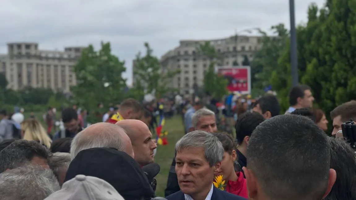Dacian Cioloş susţine că România are nevoie de alegeri anticipate