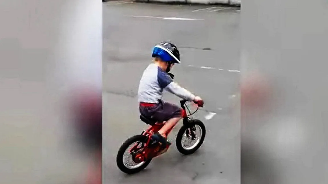 BIZAR! O mamă şi-a filmat copilul, dar când a văzut ce apărea în imagini a rămas şocată VIDEO