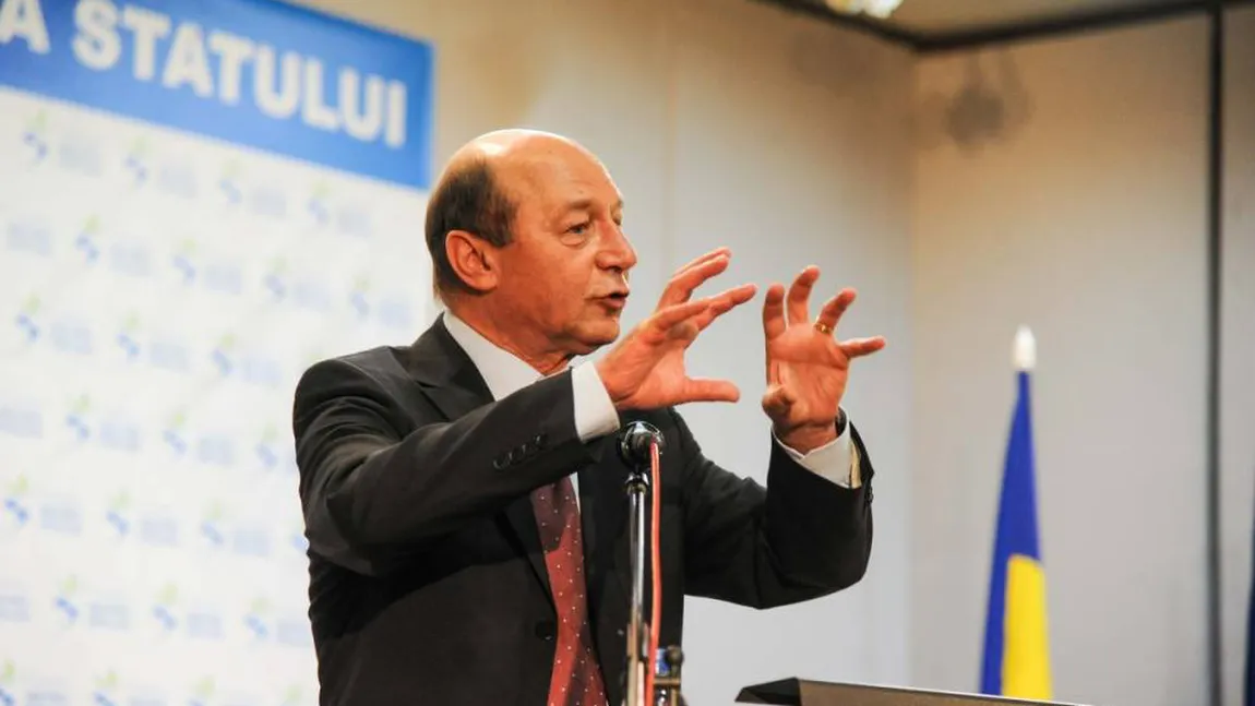 Traian Băsescu: Decizia CCR care face din ministrul Justiţiei un şef al preşedintelui este inacceptabilă