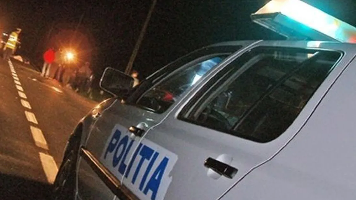 SCENE HALUCINANTE! Un şofer a încercat să omoare un poliţist la Braşov. L-a scuipat şi a vrut să dea peste el cu maşina!