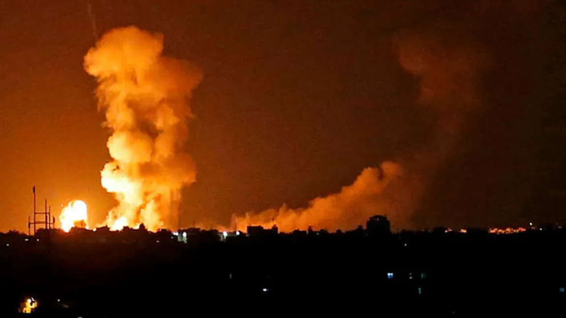 Raiduri aeriene israeliene în Fâşia Gaza ca răspuns la un tir de rachetă