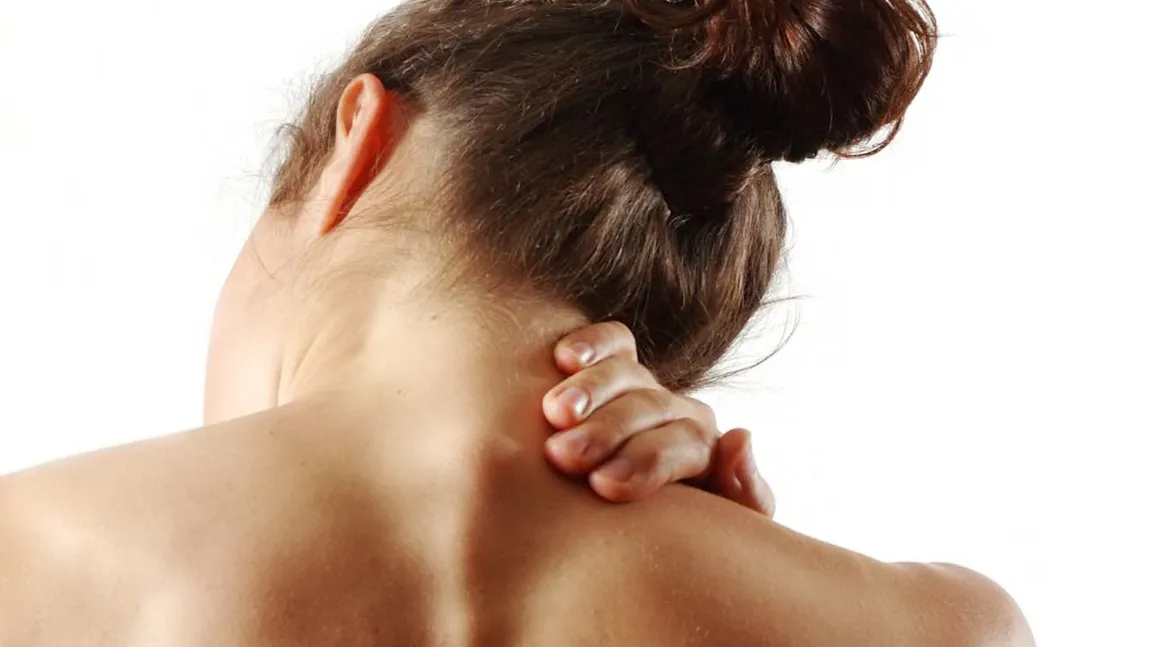 4 exerciţii pentru durerile de spate. Te vor ajuta să dormi ca un bebeluş