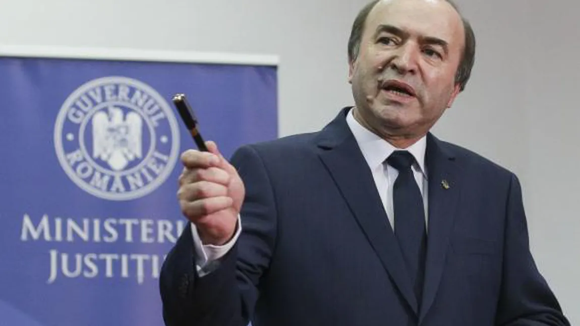 Nicio candidatură pentru şefia DNA cu o zi înainte de expirarea termenului de înscriere. Reacţia lui Tudorel Toader