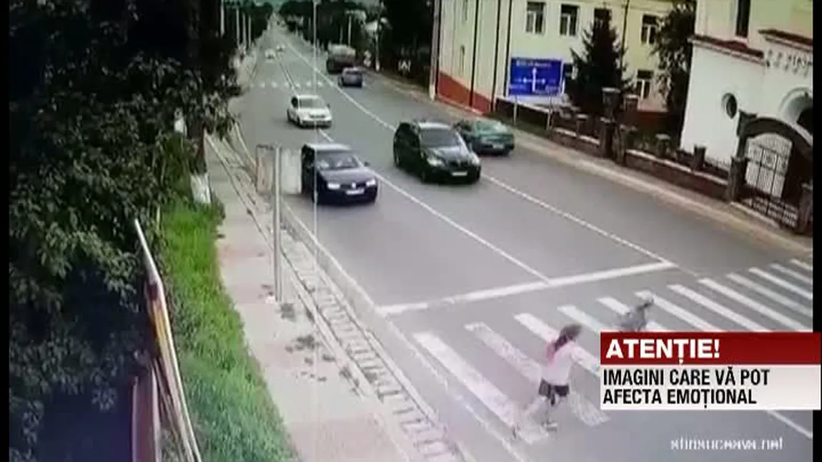 Accident mortal provocat de un director la Direcţia Silvică. O fetiţă a fost spulberată pe trecerea de pietoni VIDEO