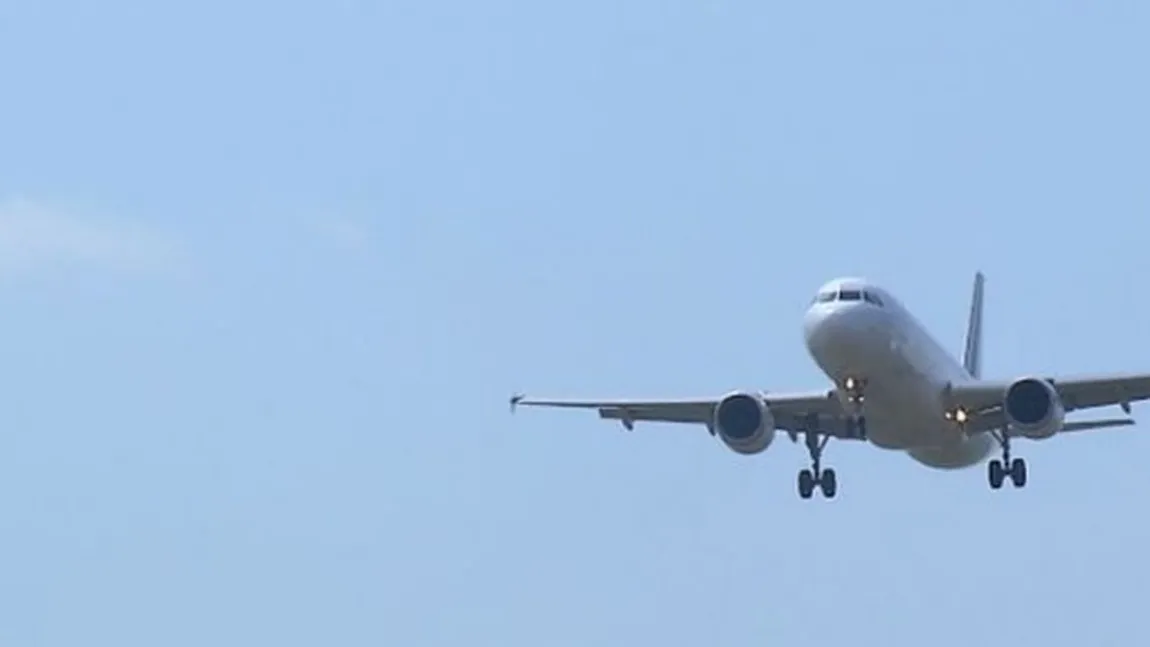 Panică în aer: Un avion de pasageri a aterizat de urgenţă din cauza unei ameninţări cu bombă