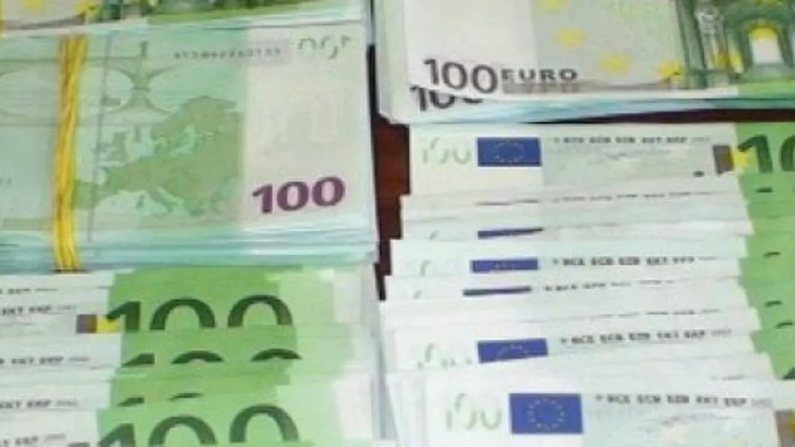 Bani falşi, puşi în circulaţie în România. Procurori ai DIICOT şi poliţişti au făcut percheziţii în Bucureşti, Ilfov şi Prahova