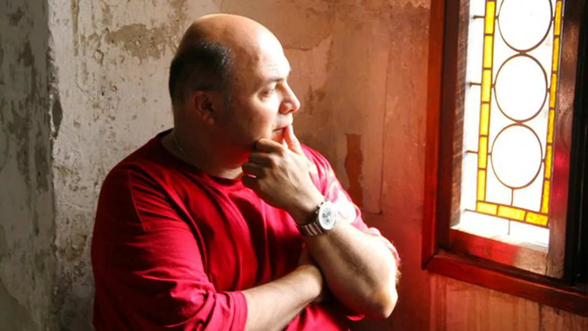Actorul Constantin Zamfirescu, alias Gogoaşă din Trăsniţii, şi-a povestit drama: i-a murit fetiţa la câteva zile după naştere