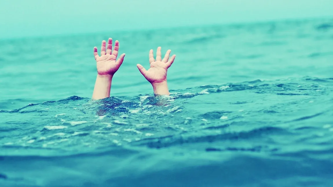 ESTE BINE SĂ ŞTII! Ce este înecul uscat: afecţiunea care poate ucide chiar şi la o zi după ce ai fost la mare. Copiii, cei mai afectaţi