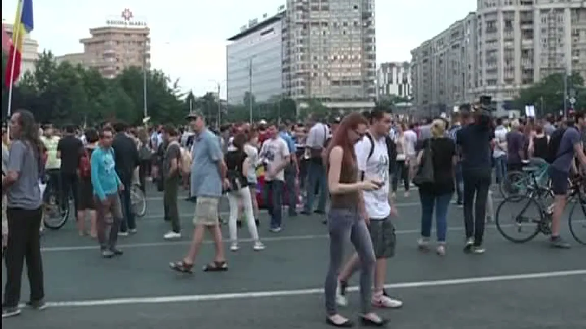 MITING DIASPORA. Poliţiştii vor face controale pirotehnice în maşinile parcate în zona Piaţa Victoriei