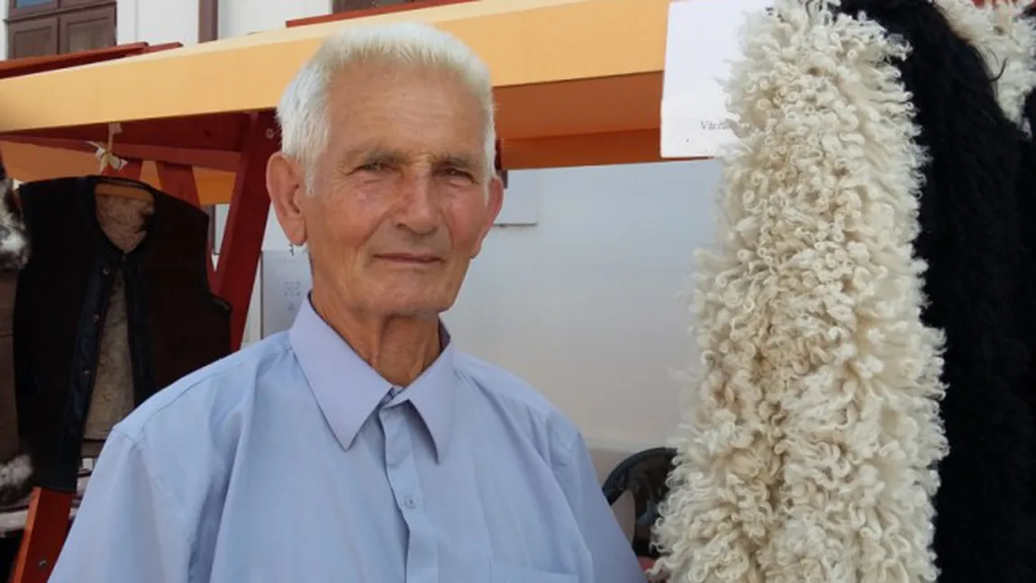 Un cojocar din Beiuş a primit titlul onorific de Tezaur Uman Viu