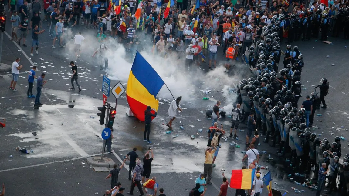 Aproape 200 de plângeri penale au fost depuse după violenţele de la protestul din 10 august, din Piaţa Victoriei