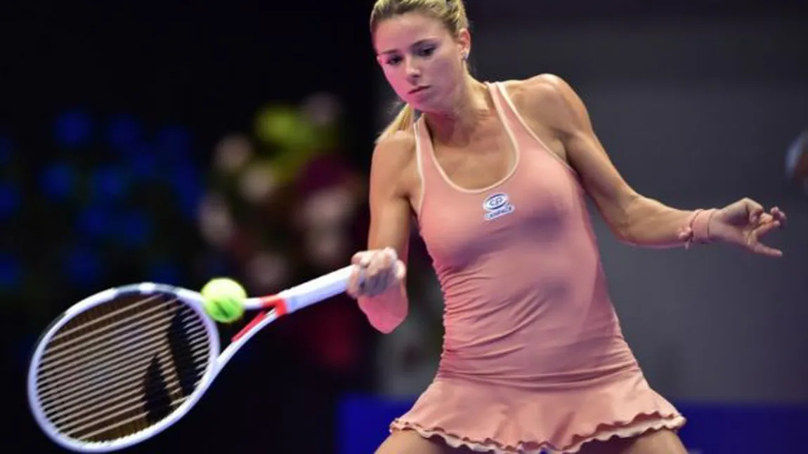 Camila Giorgi, apariţie-şoc în timpul unui meci de tenis în Tokyo FOTO