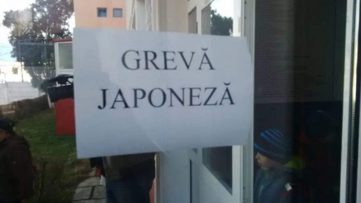 Învăţătorii din Timişoara vor începe anul şcolar în grevă japoneză din cauza unei ordonanţe de urgenţă