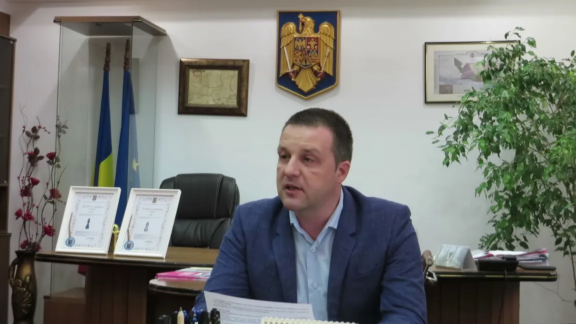 Primarul din Brăila anunţă că purtarea măştii în aer liber nu mai este obligatorie: 