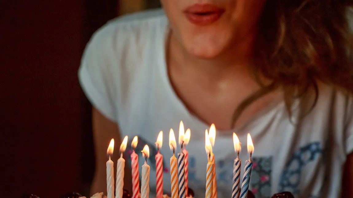 100 mesaje de la mulţi ani pentru ziua de naştere a celor dragi