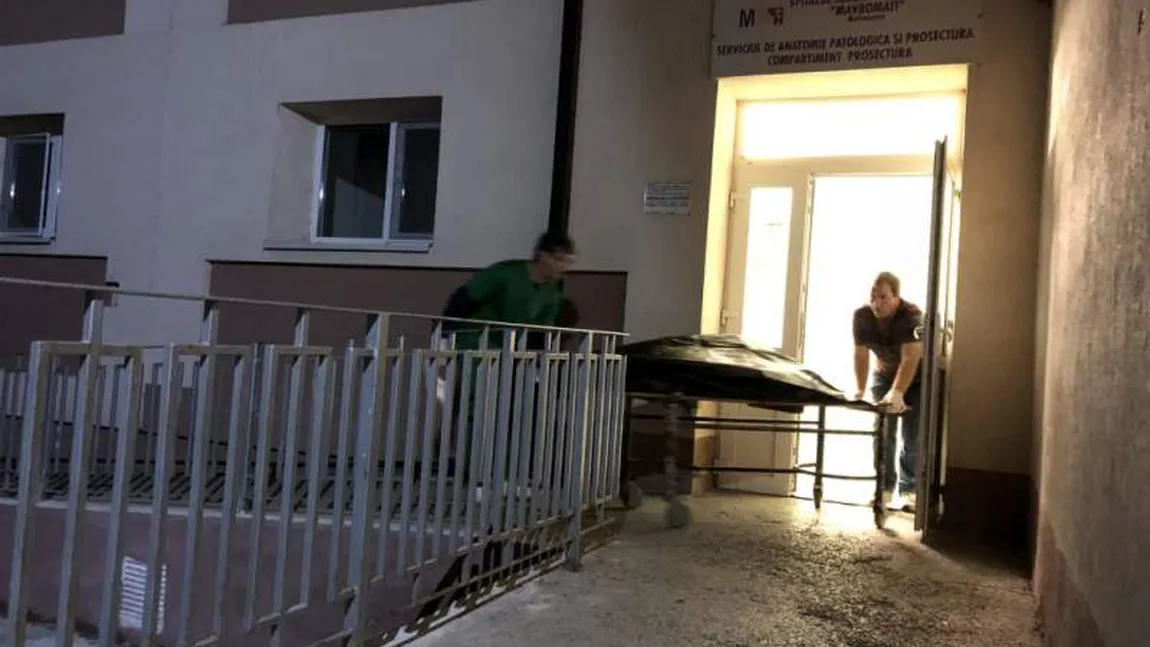Caz şocant în Botoşani. Morţii sunt căraţi în saci, noaptea, cu duba, după ce frigiderele de la morga Spitalului Botoşani s-au defectat